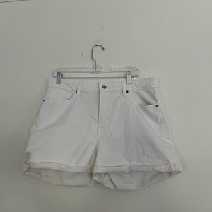 Old Navy “OG Straight Jean short” white denim size 14